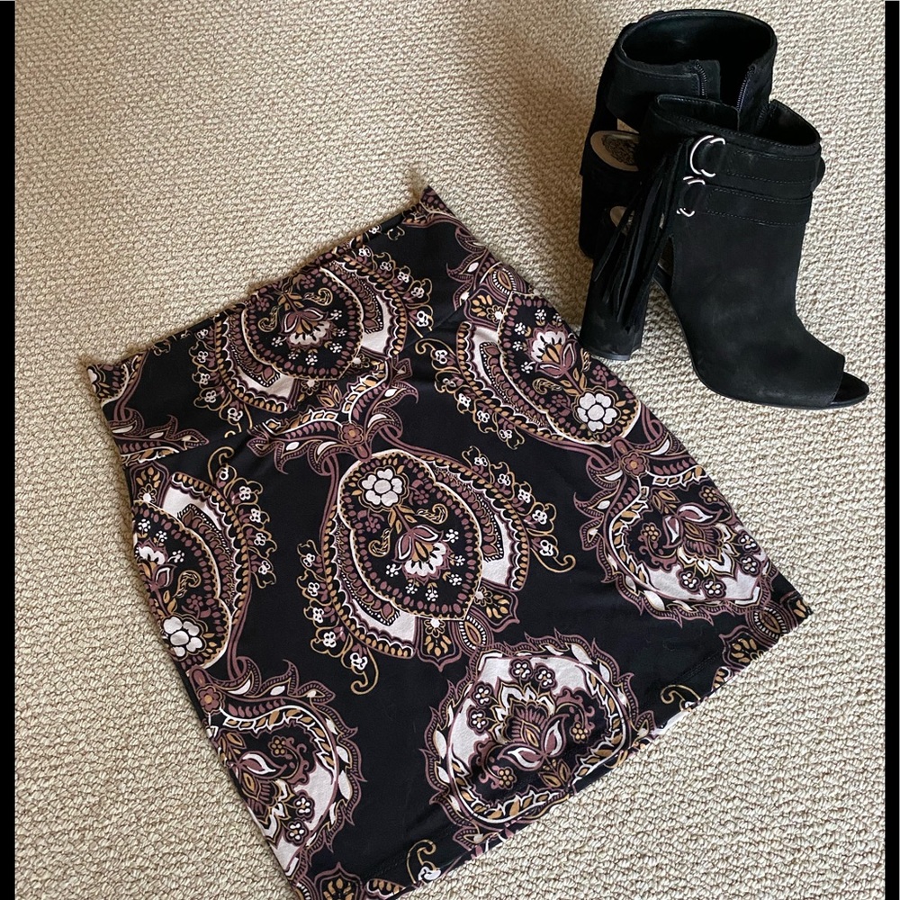 Brand new mini skirt